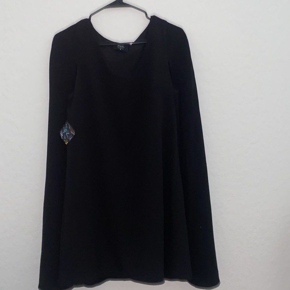 Nasty Gal cape dress - Picture 4 of 7
